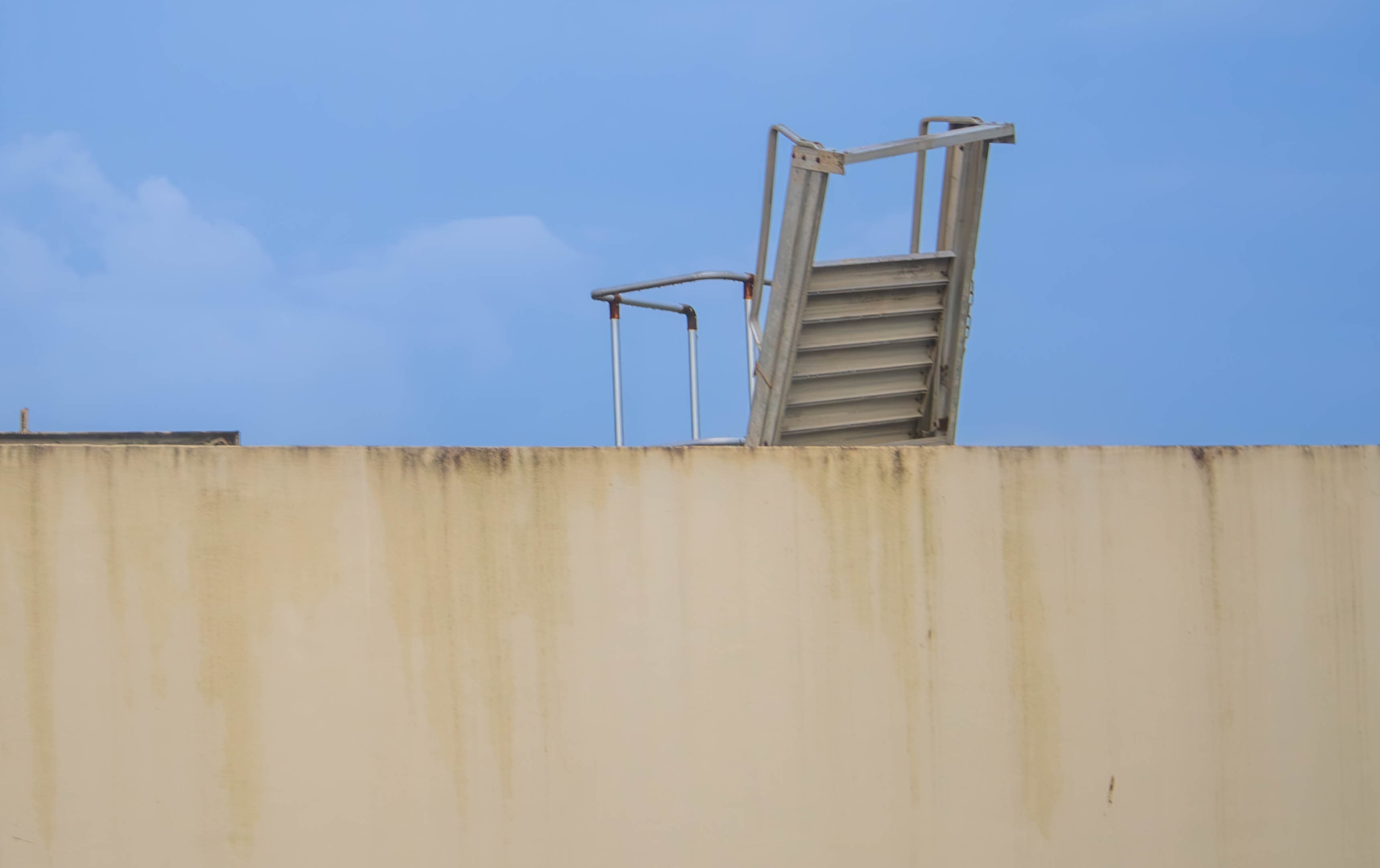 20240531-sky-and-wall.jpg