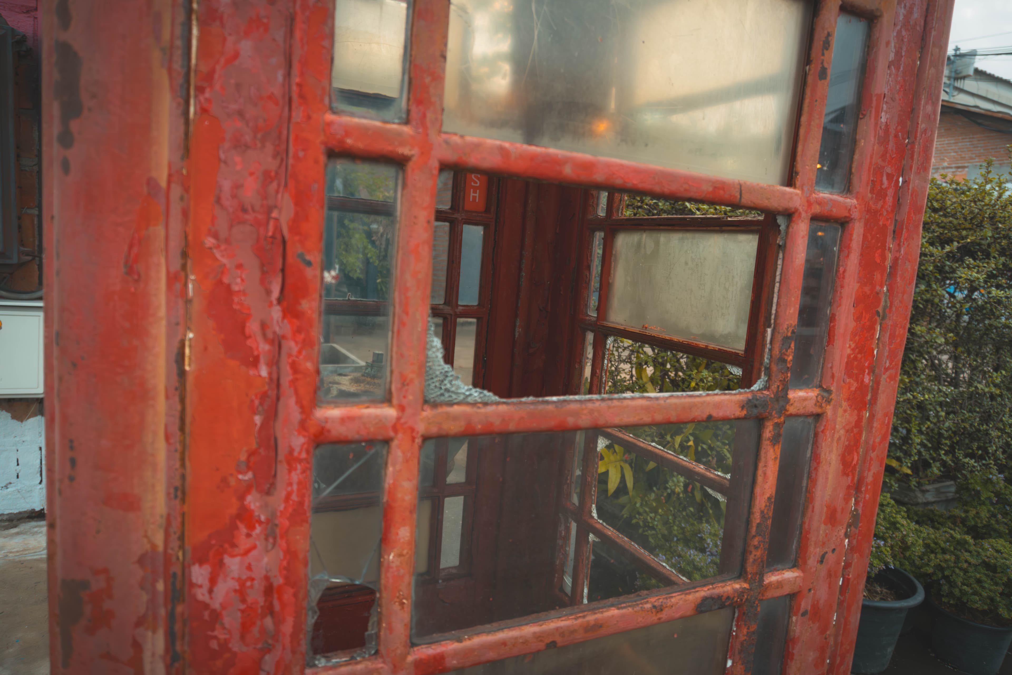 20250511-night-market-telephone.jpg
